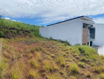 Se vende lote en Escazú Centro 26-2079