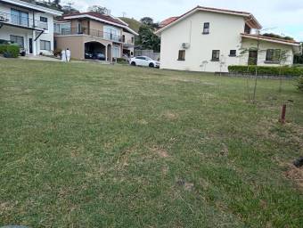 Se vende lote en Piedades Santa Ana 25-1268