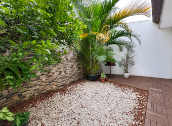 Casa tipo townhouse en venta en Condominio Santa Ana Hills