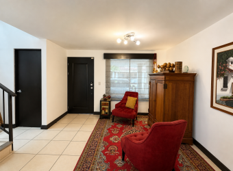 Casa tipo townhouse en venta en Condominio Santa Ana Hills