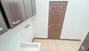 ¡En Venta! Casa en Condominio Sacramento 3 Habitaciones y Cuarto de Servicio nja1120
