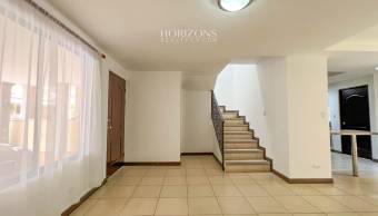 ¡En Venta! Casa en Condominio Sacramento 3 Habitaciones y Cuarto de Servicio nja1120