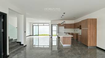 Estrene Moderna Casa en Venta Con 3 Habitaciones Amplias en Condominio Distrito San Juan n