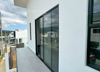 Estrene Moderna Casa en Venta Con 3 Habitaciones Amplias en Condominio Distrito San Juan n