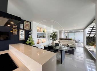 Se Vende Casa con Patio en Condominio Génesis en Sabanilla 2 Habitaciones y Oficina noj125