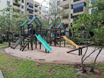 Alquiler de Elegante Apartamento AMUEBLADO en Condominio Concasa-Alajuela. RAH 27-436