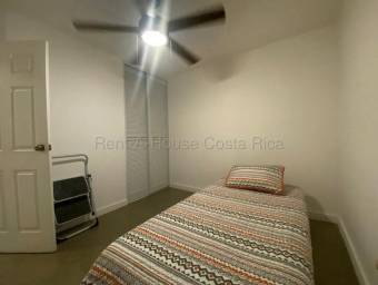 Alquiler de Elegante Apartamento AMUEBLADO en Condominio Concasa-Alajuela. RAH 27-436