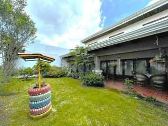 Venta de Casa en Alajuela. RAH 27-386