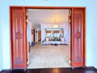 Venta de Casa en Alajuela. RAH 27-386
