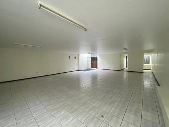Alquiler de Local Comercial en Tibás, San José. RAH 27-390 