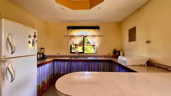 SE VENDE CASA DE ALTA CALIDAD EN LA ESPERANZA DE SAN PEDRO CON AMPLIO TERRENO