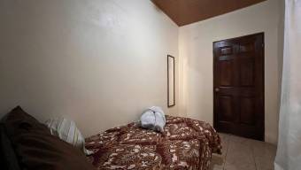 VENTA DE CASA DE 2 PISOS FRENTE A LA INTERAMERICANA, PEREZ ZELEDON