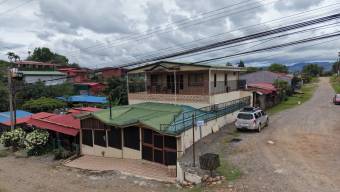 VENTA DE CASA DE 2 PISOS FRENTE A LA INTERAMERICANA, PEREZ ZELEDON