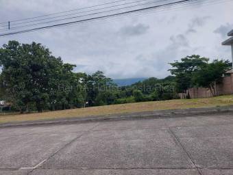 Venta de Lote en Mora-Colón. RAH 27-384