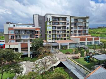 Se Vende Apartamento en Condominio Higuerón, Santa Verde, Heredia