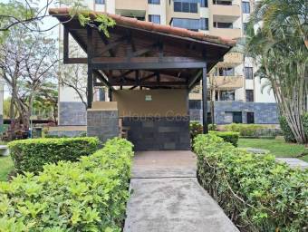 Se alquila apartamento en San Rafael Alajuela 27-436