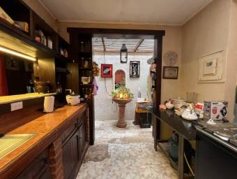 Venta de Casa en Escazú-San Rafael. RAH 27-432 Venta de Casa en Escazú-San Rafael. RAH 27-432