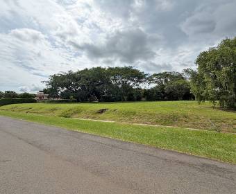 Lote de 1,306 m2 a la venta en el Residencial Ciudad Hacienda Los Reyes, La  Guacima