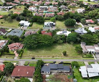 Lote de 1,306 m2 a la venta en el Residencial Ciudad Hacienda Los Reyes, La  Guacima