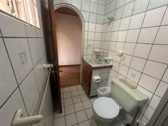 Se vende casa en San Vicente Moravia 27-9