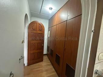 Se vende casa en San Vicente Moravia 27-9