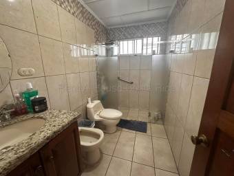 Se vende casa en San Vicente Moravia 27-9