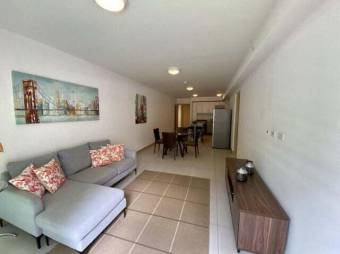 Se alquila apartamento en Ulloa Heredia 27-443