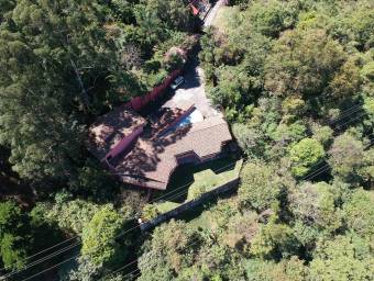 Se vende casa en San Antonio Escazú 22-1461