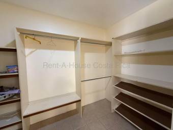 Se vende casa en San José San Isidro 27-442