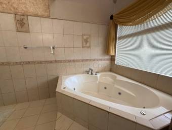 Se vende casa en San José San Isidro 27-442