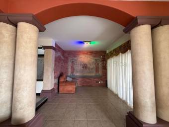 Se vende casa en San José San Isidro 27-442