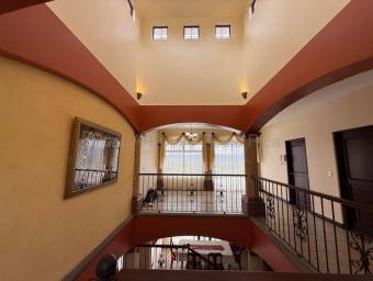 Se vende casa en San José San Isidro 27-442