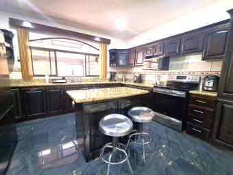 Venta de Casa en San Pablo de Heredia. RAH 27-447 Venta de Casa en San Pablo de Heredia. RAH 27-447