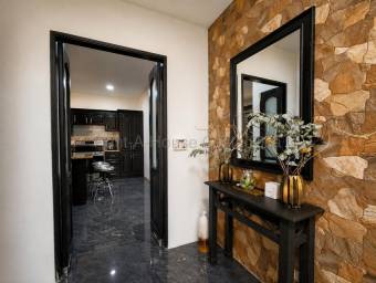 Venta de Casa en San Pablo de Heredia. RAH 27-447 Venta de Casa en San Pablo de Heredia. RAH 27-447