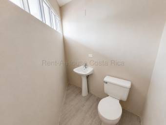 Se alquila local comercial en Escazú Centro 27-449