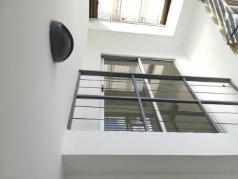 Se vende apartamento en Sabana San José 26-271