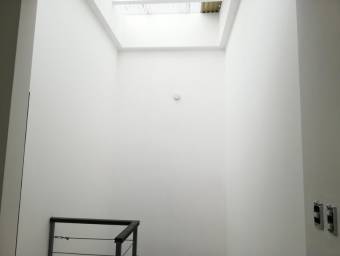 Se vende apartamento en Sabana San José 26-271