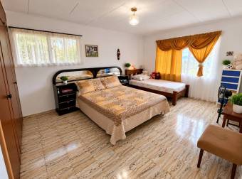 Spacious and beautiful property for sale in Ciudad Colón. Spacious and beautiful property for sale in Ciudad Colón.