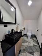 Spectacular house for sale with an apartment in Los Reyes gated community.
