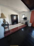 Land for sale with 1 house and 1 apartment, Heredia Center, single-story.