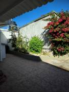 Land for sale with 1 house and 1 apartment, Heredia Center, single-story.