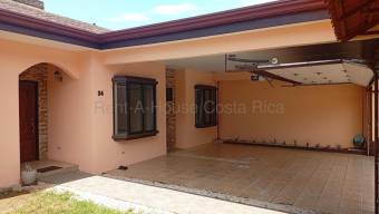 Se alquila casa en Pozos Santa Ana 27-454