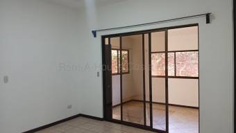 Se alquila casa en Pozos Santa Ana 27-454