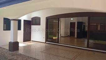 Se alquila casa en Pozos Santa Ana 27-454