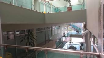 Se alquila local comercial en Sanchez Curridabat 24-945 Se alquila local comercial en Sanchez Curridabat 24-945