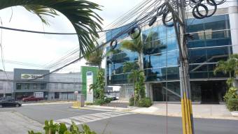 Se alquila local comercial en Sanchez Curridabat 24-945 Se alquila local comercial en Sanchez Curridabat 24-945