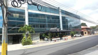 Se alquila local comercial en Sanchez Curridabat 24-945