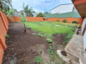Spacious Single-Story House for Rent in Santa Ana Spacious Single-Story House for Rent in Santa Ana