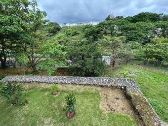 Se vende casa en Ulloa Heredia 25-627