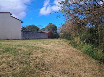 Flat Lot for Sale in Santa Ana Pozos Residential Area